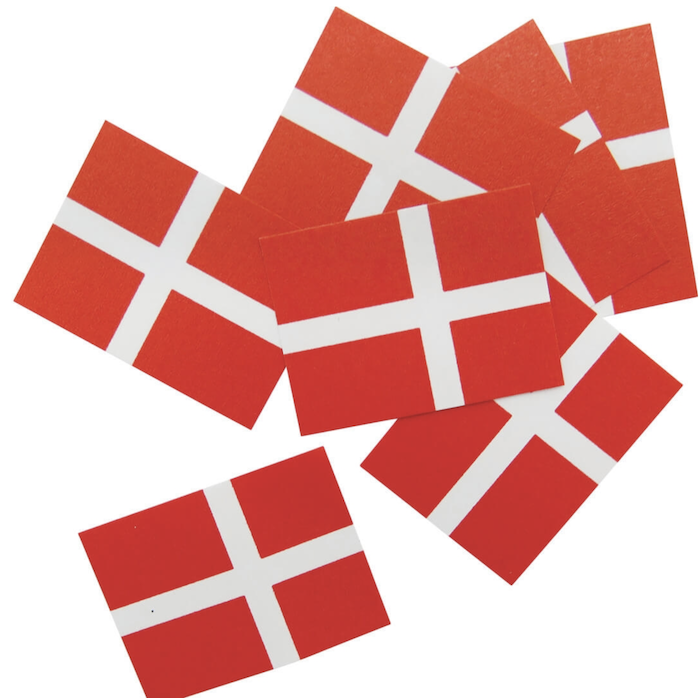 Strøflag Dannebrog 150x - Skab feststemning til fødselsdag!
