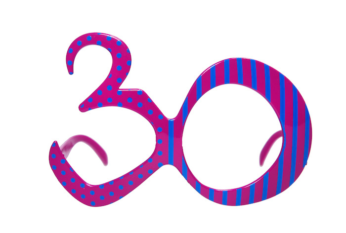 30 års Fødselsdagsbriller i Fuchsia - Festlig Fejring!
