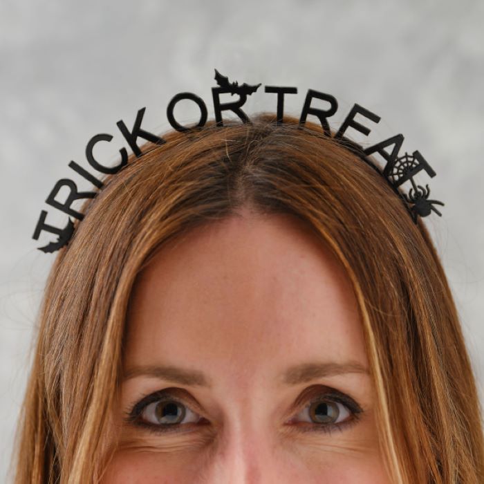 Sort Halloween Metal Hårbøjle med Trick or Treat Design