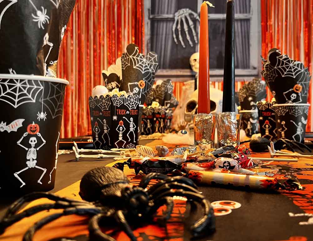 Deluxe Skelet Halloween Festpakke til 8 Personer